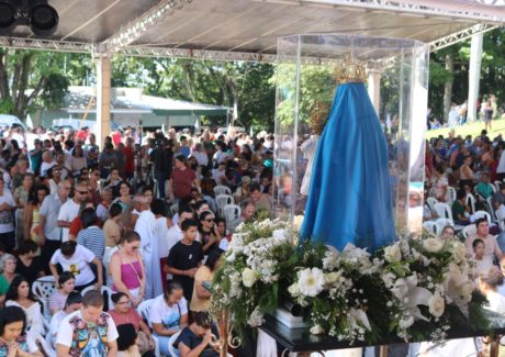 Dom Lauro exorta os fiéis ao cultivo de atitudes práticas nascidas da fé no Ressuscitado