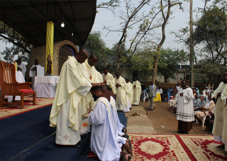 Ordenações Presbiterais marcam a celebração da Festa de Nossa Senhora dos Anjos da Porciúncula na FIMDA