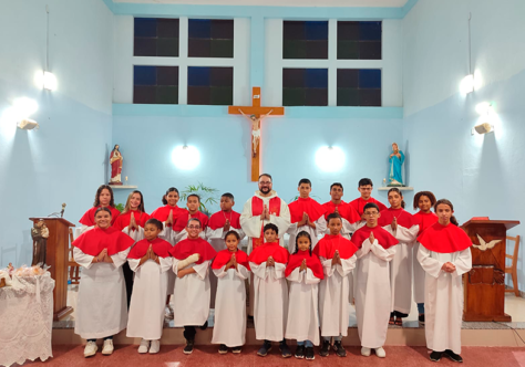 Missa em Ação de Graças celebra o serviço dos Coroinhas na Paróquia Santa Clara de Assis, em Duque de Caxias