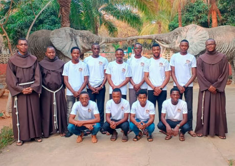 Fundação Imaculada Mãe de Deus de Angola acolhe novos postulantes