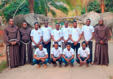 Fundação Imaculada Mãe de Deus de Angola acolhe novos postulantes