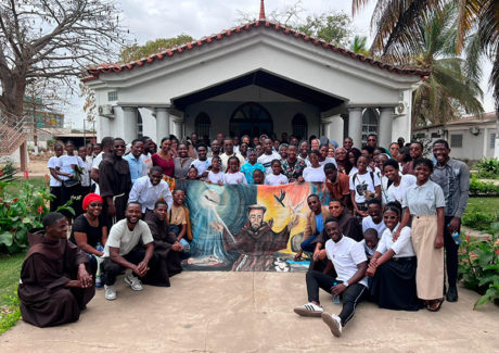 Fraternidade São Francisco de Assis, em Angola, acolhe celebração das Santas Chagas