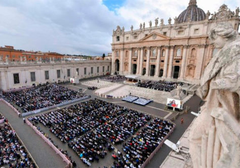Leão XIV: Cristo não retorna à vida sozinho, mas arrasta consigo toda a humanidade