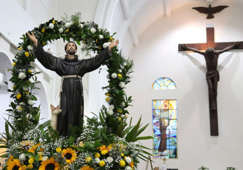 São Francisco é um santo “plurifacial”: Franciscanos celebram fundador em Vila Velha