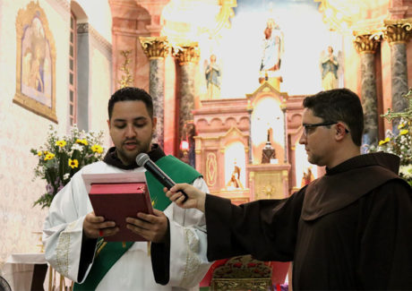 Terceiro dia do Tríduo: “Viver a missão de presbítero é optar sempre pela simplicidade”