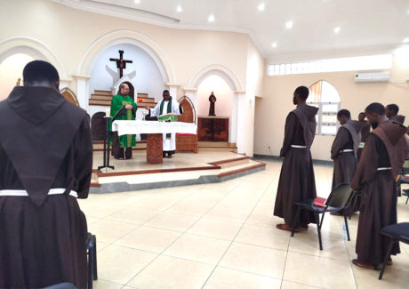 Segundo dia do Capítulo da FIMDA é marcado por reflexões históricas, prestação de contas e presença do Ministro geral