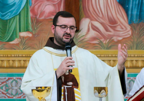 Frei Galvão nos mostra o caminho da santidade