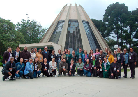 Primeiro Retiro Perfeita Alegria acolhe equipes de pastoral do Grupo Bom Jesus, em Campo Largo