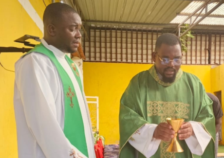 Under Ten: Custódia Imaculada Mãe de Deus de Angola-CIMDA