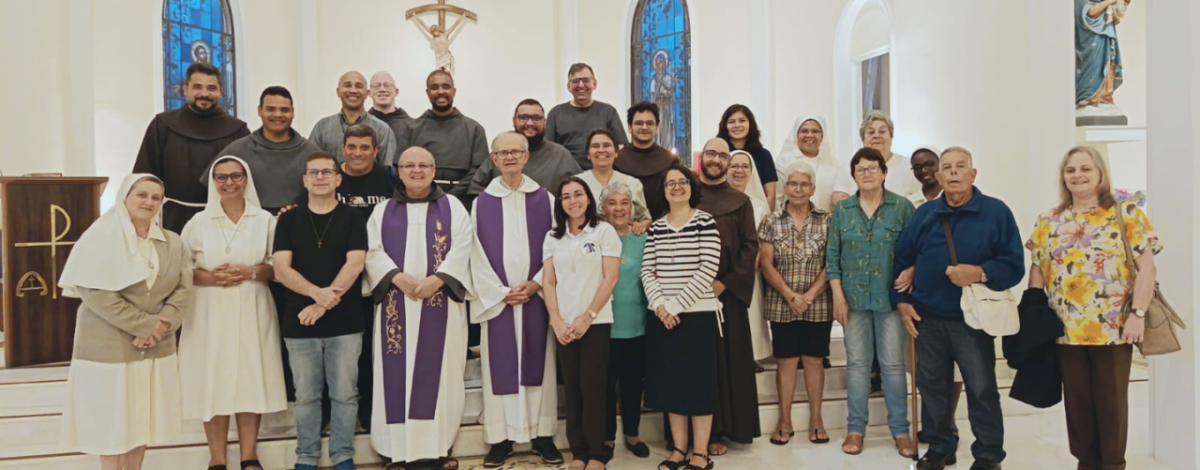 Família Franciscana de Petrópolis encerra ano com encontro de formação e celebração