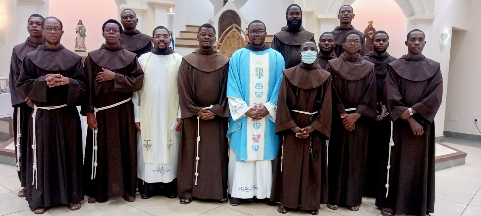 [Renovação dos votos na Custódia]