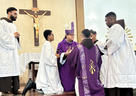 Ordenação Diaconal de Frei Ruan Felipe Sguissardi reúne fiéis em Duque de Caxias