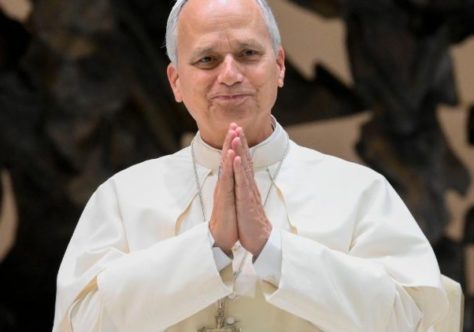 "Em Cristo, Deus revela-se como Pai em um diálogo de aliança"