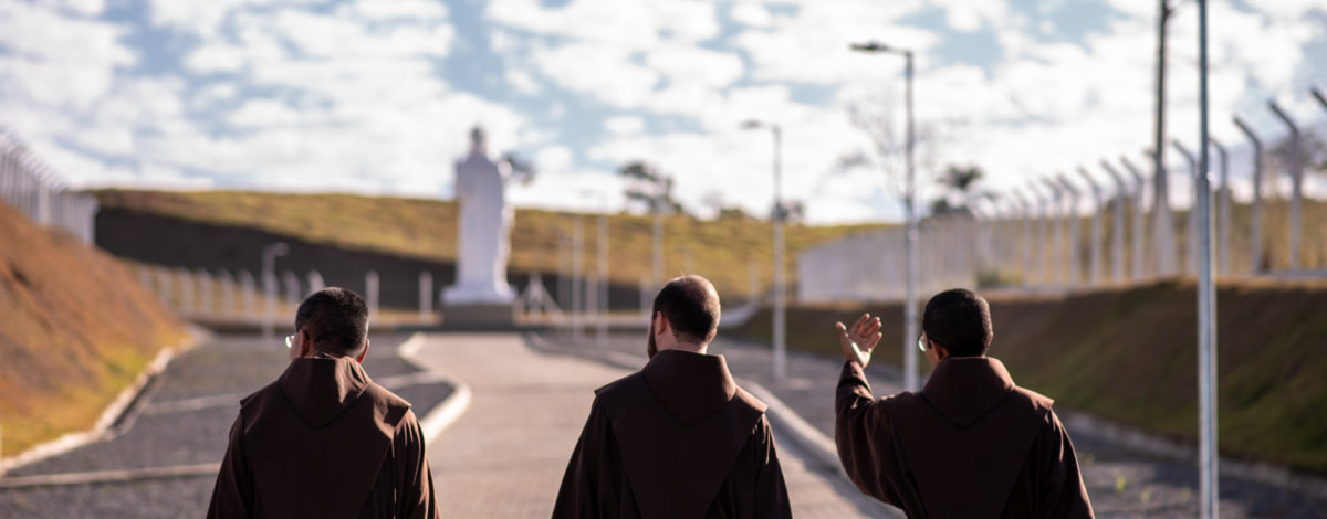 Rádio Frei Galvão celebra um ano com mobilização solidária às famílias atingidas pelas chuvas em Guaratinguetá (SP)