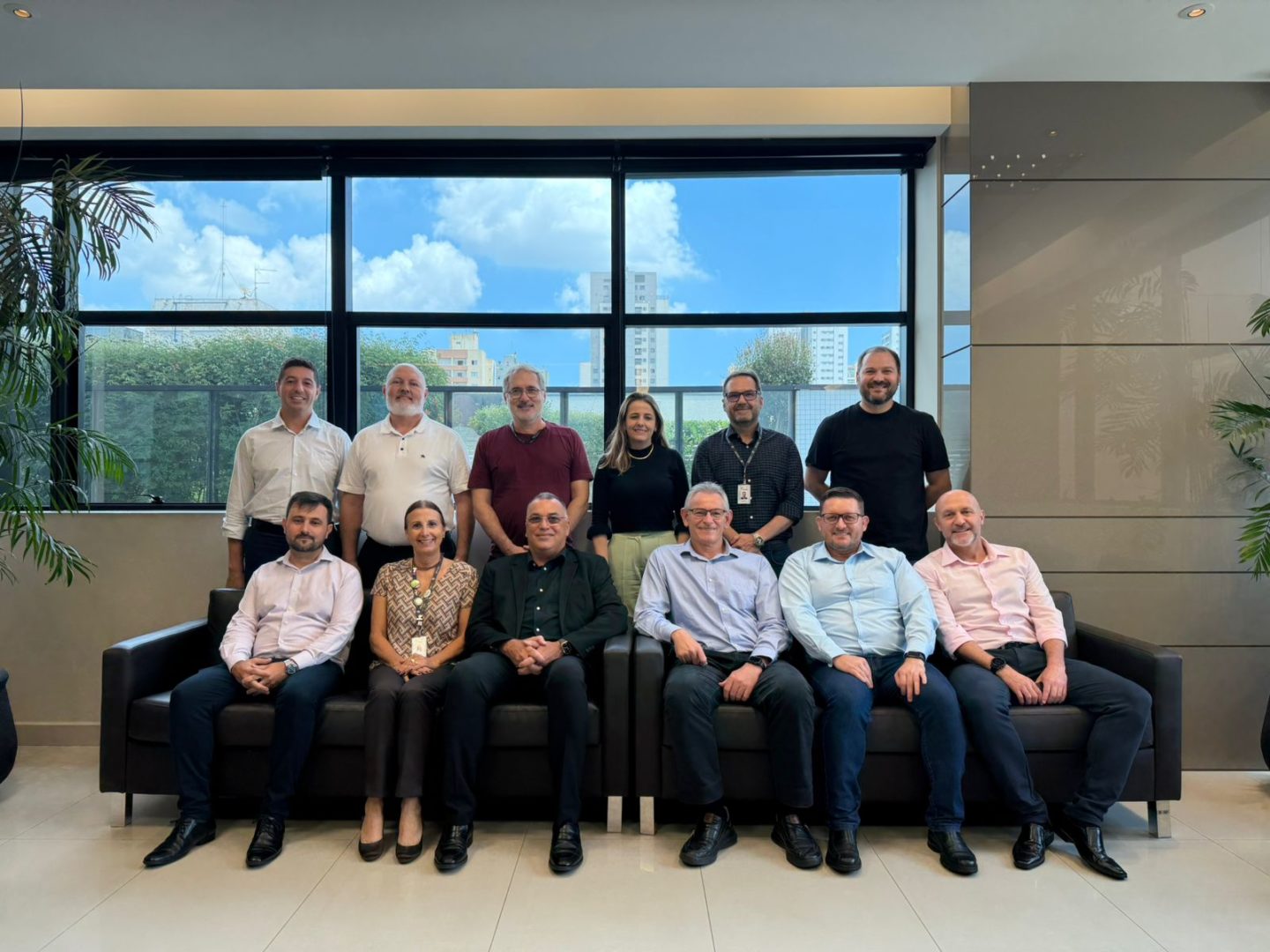 [Proximidade e inovação: A primeira reunião da nova diretoria ampliada da AFESBJ]