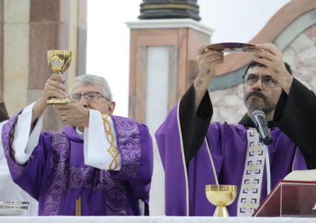 Missa de abertura dos 800 anos do trânsito de São Francisco na Paróquia Santo Antônio
