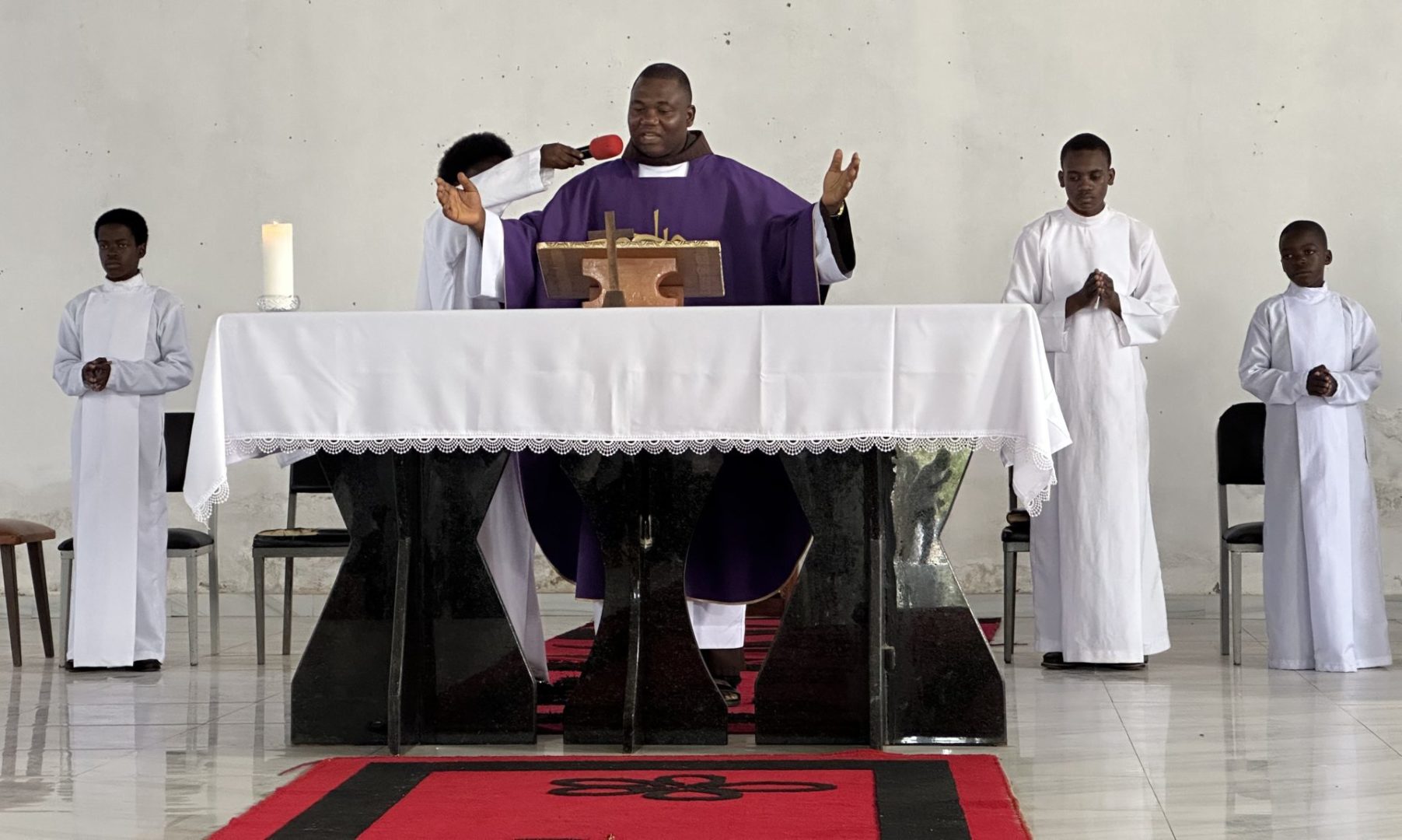 [Paróquia Santos Mártires de Uganda abre Ano Jubilar Franciscano]