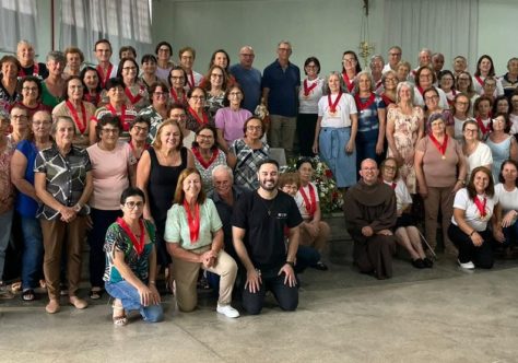 Retiro do Apostolado da Oração e Zeladoras de Capelinha na Paróquia São Luiz Gonzaga