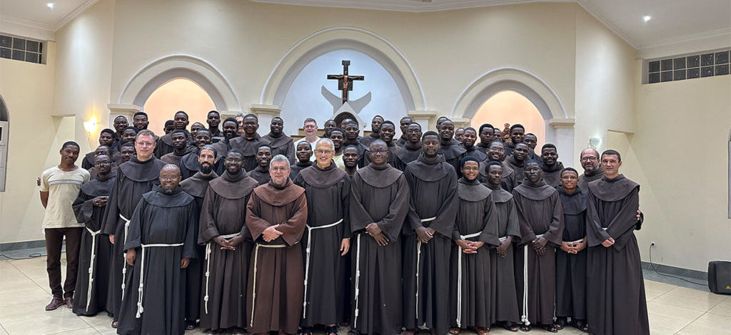 Revista própria marca novo capítulo na história da Custódia em Angola