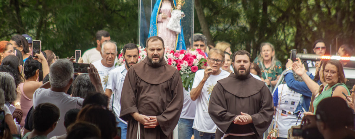 Tarde do 7º dia da Festa da Penha destaca chamado a ser luz no mundo