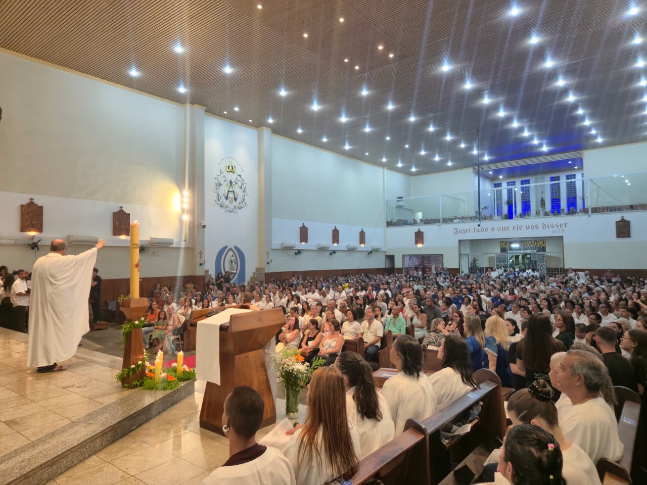 [O caminho do amor: a Semana Santa de emoção e renovação em Nilópolis]