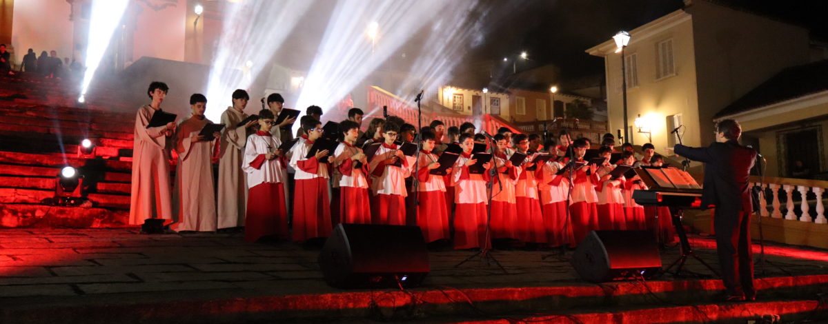 Canarinhos de Petrópolis emocionam na Semana Santa de São João del-Rei