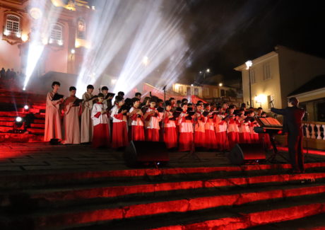 Canarinhos de Petrópolis emocionam na Semana Santa de São João del-Rei