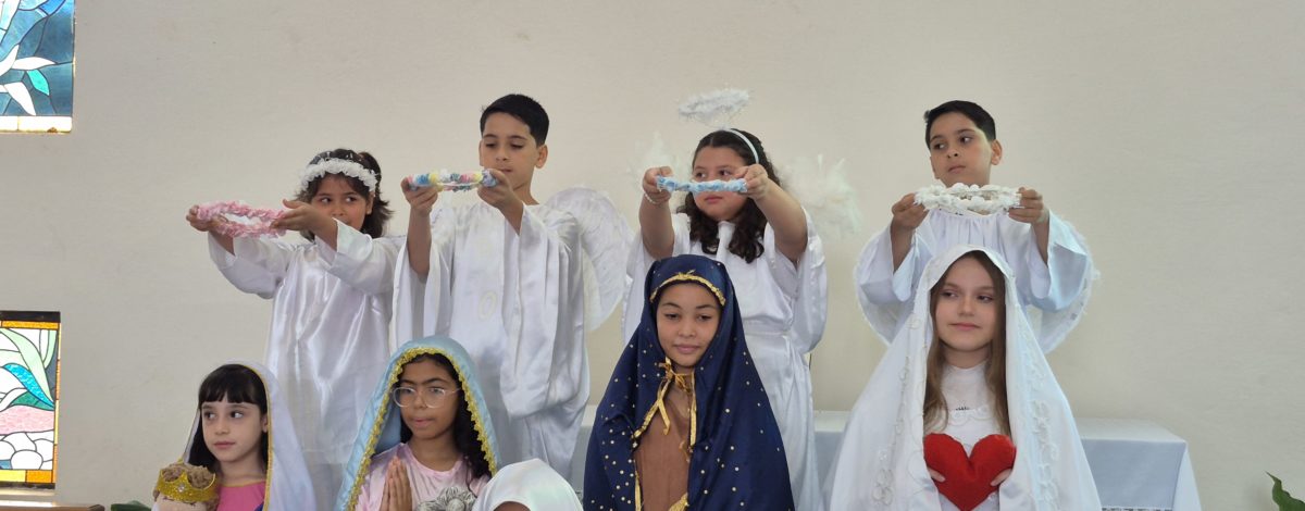 Coroação de Nossa Senhora e Novena de Pentecostes marcam mês de maio na Paróquia Nossa Senhora do Rosário