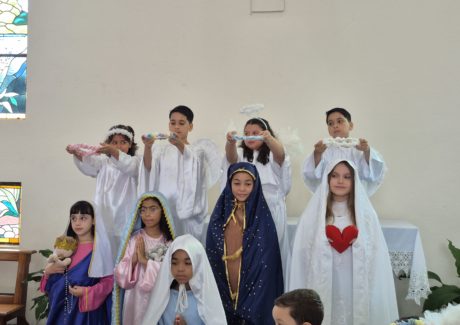 Coroação de Nossa Senhora e Novena de Pentecostes marcam mês de maio na Paróquia Nossa Senhora do Rosário