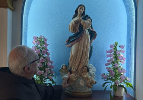 “A quem muito amamos, damos muitos títulos”: exposição revela a riqueza da devoção mariana