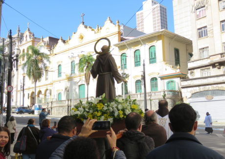 Com Santo Antônio, caminhemos rumo à vitória
