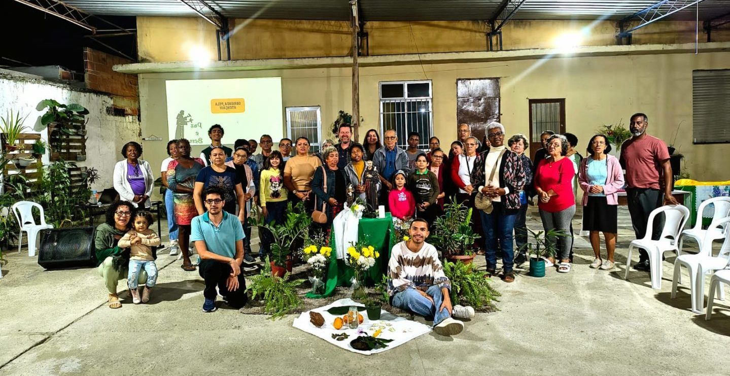 Paróquia Santa Clara de Assis promove encontro sobre Consciência Planetária e Cuidado com a Casa Comum em Duque de Caxias
