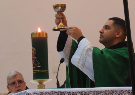 Frei Felipe: Jesus continua acreditando em nosso coração