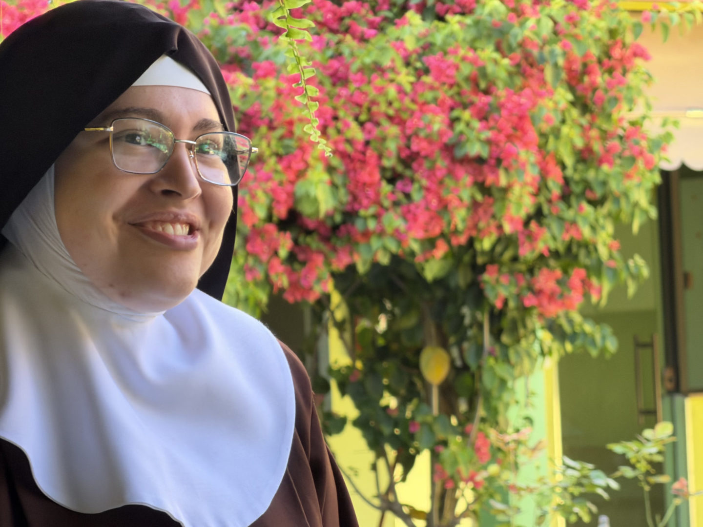 [Clara por Claras: A beleza da vida contemplativa em sua quinta edição]