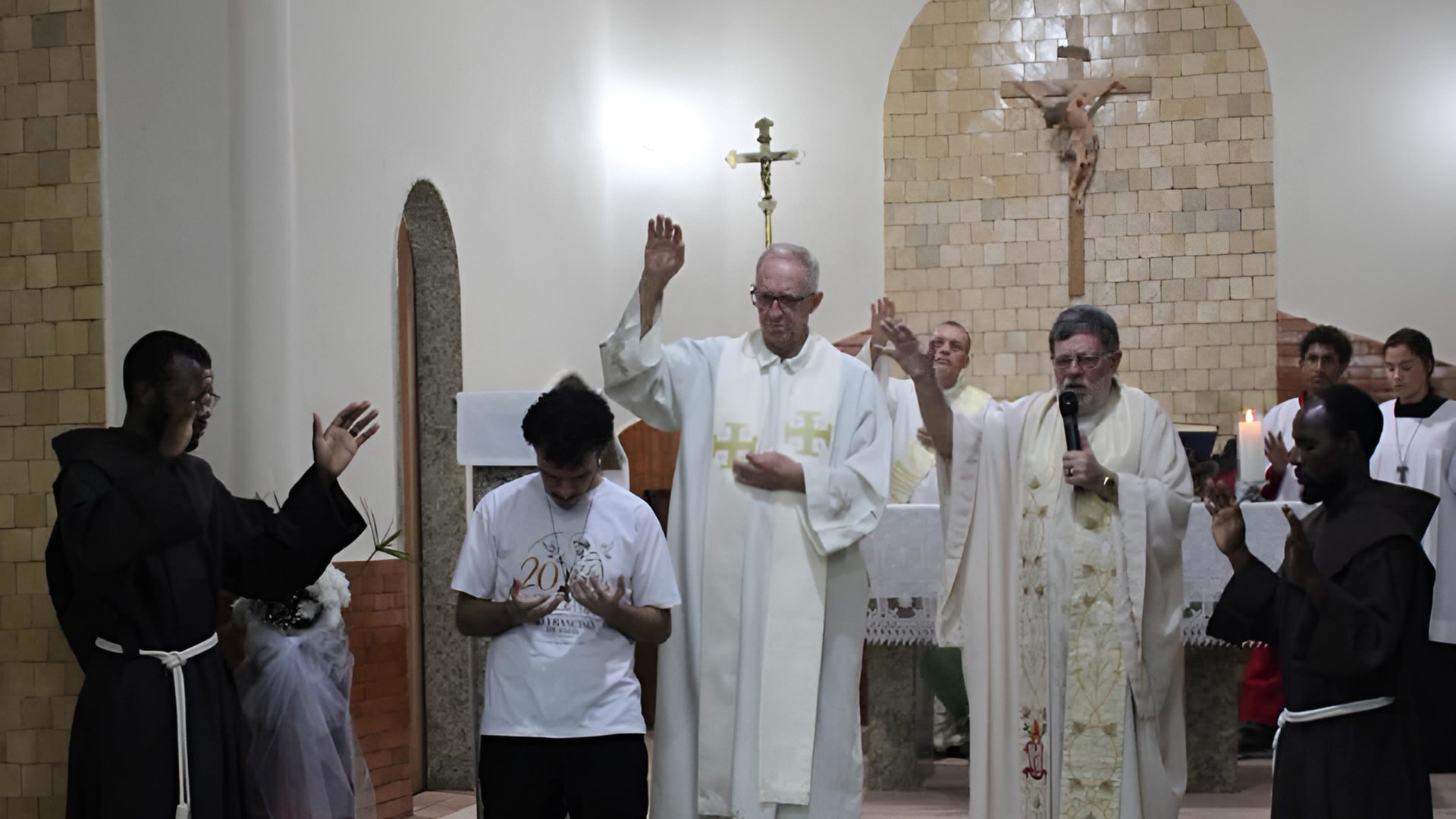Em Duque de Caxias, Paróquia São Francisco de Assis celebra 20 anos de evangelização