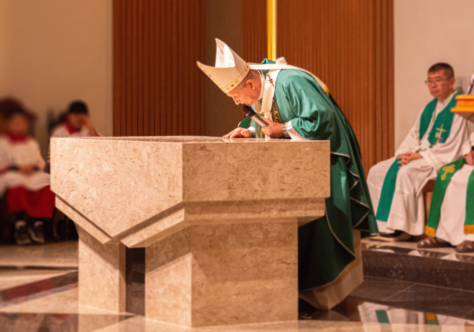 Dedicação do novo altar e a renovação do espaço litúrgico, um novo capítulo na história do Santuário Frei Galvão