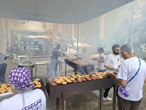 Hamburgada na Rua promove encontro e acolhimento com pessoas em situação de vulnerabilidade no Rio