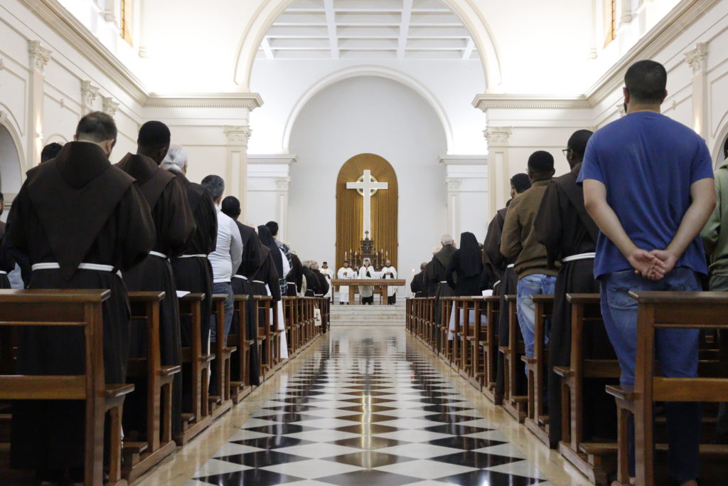 "Esteira é o chão comum": São João Maria Vianney inspira reflexão sobre fraternidade e missão