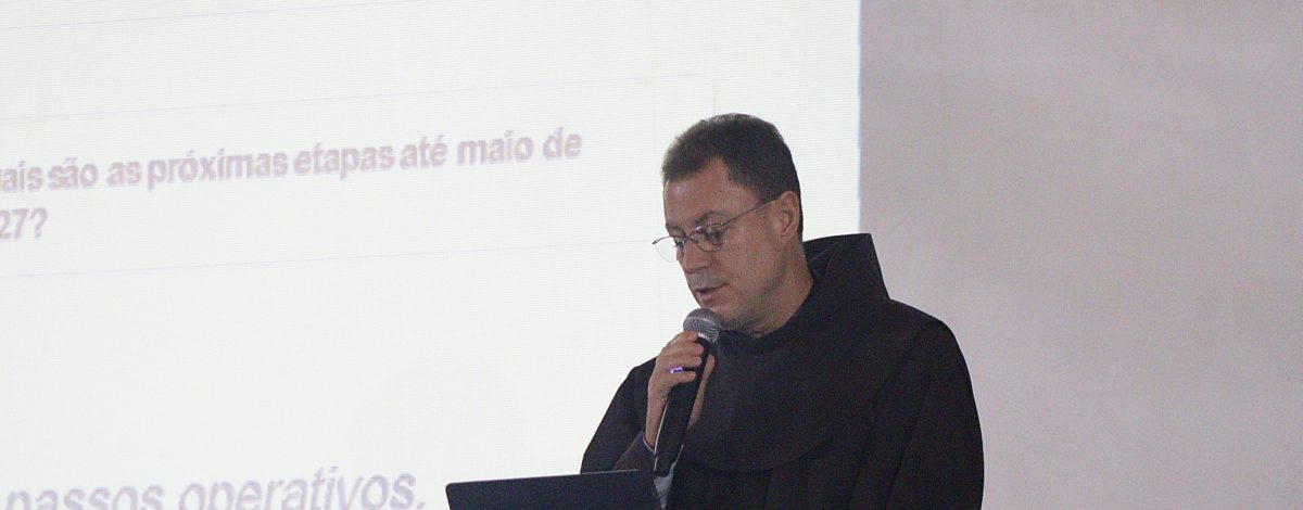 Reflexões sobre São Francisco e o futuro da Ordem pautam as manhãs no Capítulo das Esteiras