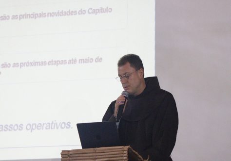 Reflexões sobre São Francisco e o futuro da Ordem pautam as manhãs no Capítulo das Esteiras