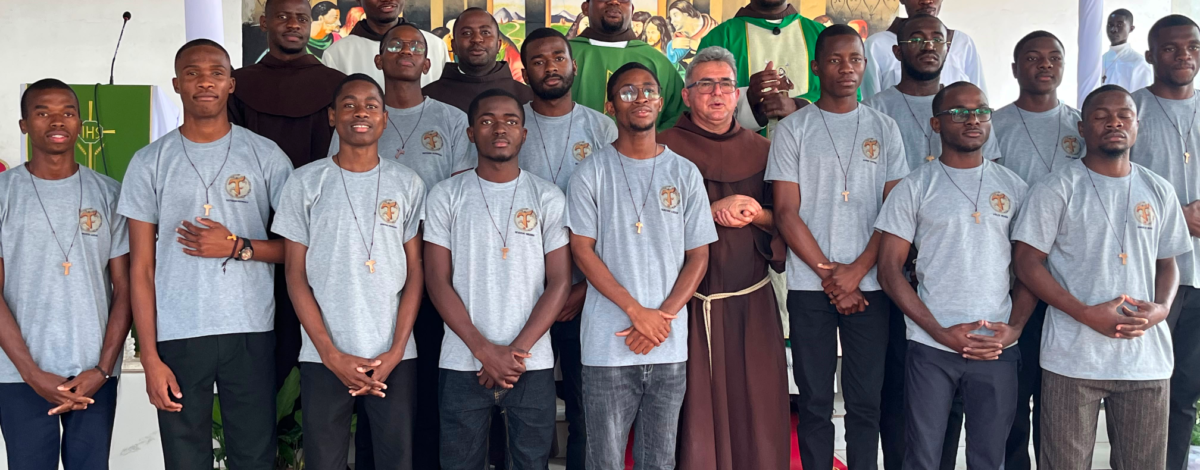 Custódia de Angola acolhe 13 novos postulantes na festa de Nossa Senhora dos Anjos