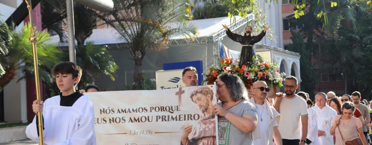 Encontro de São Francisco com o leproso inspira reflexão durante a Novena