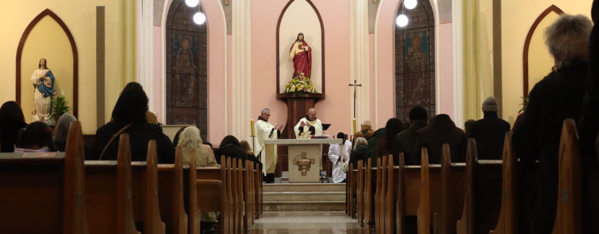 Paróquia do Sagrado Coração de Jesus inaugura nova secretaria paroquial em Petrópolis
