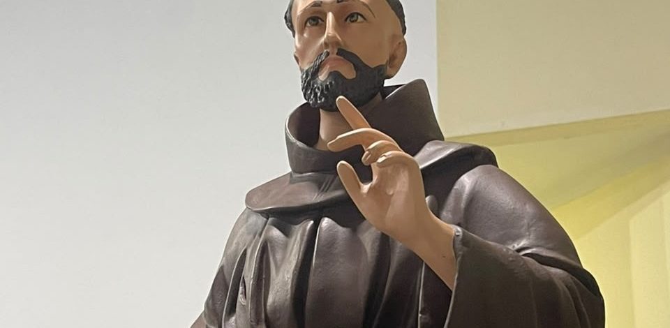 “Quanto mais Francisco amava Jesus Cristo, mais sua vida se tornava semelhante à de Cristo”, exorta Frei Jean Ajluni