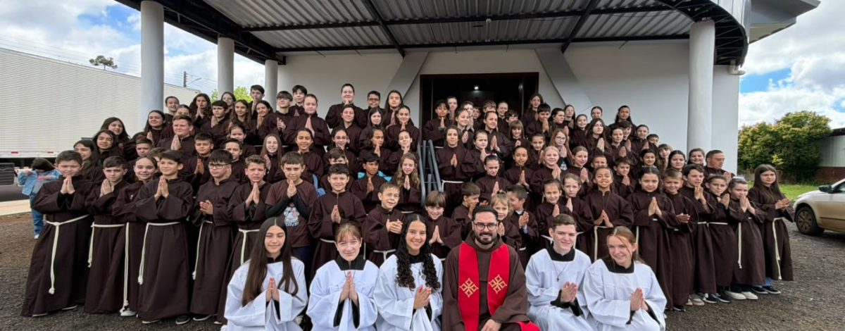 Fé, amizade e serviço ao altar marcam o 7º Encontrão dos Coroinhas e Acólitos da Paróquia de Xaxim
