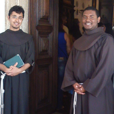 Frades estudantes participam do Encontro dos Irmãos Leigos em Vila Velha