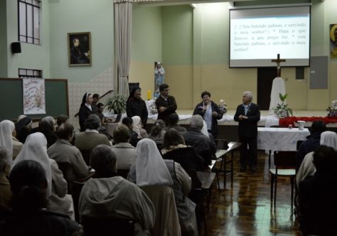 Consagrados marcam presença em celebração do Dia dos Religiosos em Curitiba