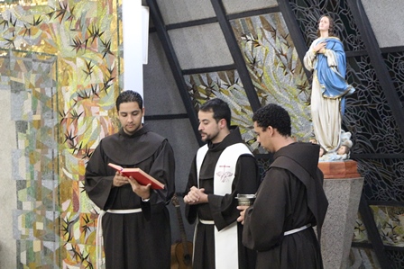 Nova imagem de Nossa Senhora na Capela do Convento São Boaventura