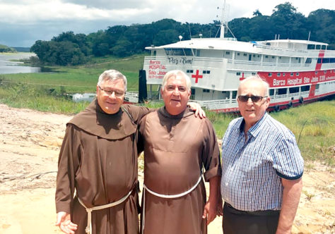 Projetos franciscanos recebem visita de presidente da MZF