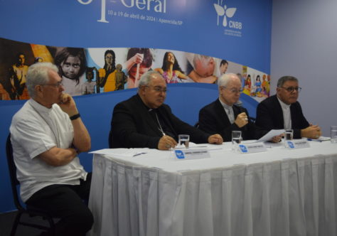 Bispos divulgam carta aos cristãos católicos do Brasil durante 61ª Assembleia da CNBB